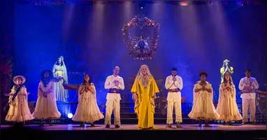 Espetáculo “Fafá de Belém, o Musical” celebra cinco décadas de carreira da cantora paraense no palco do Theatro da Paz.