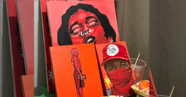 Obras foram produzidas com tinta acrílica e contam com um ritmo intenso no gesto pictórico.