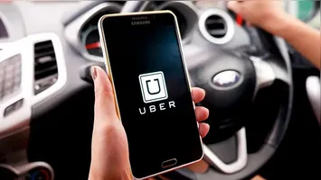 Descubra como a nova taxa de despacho da Uber pode afetar motoristas no Brasil. Informações e análises sobre a mudança no modelo de cobrança.