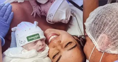 Parto de gêmeos emociona família em Vitória (ES): Lavínia e Levi nasceram no dia 27 de julho, após 37 semanas e dois dias de gestação.