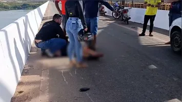 O idoso foi atingido na ponte, levado ao hospital da cidade, mas não resistiu