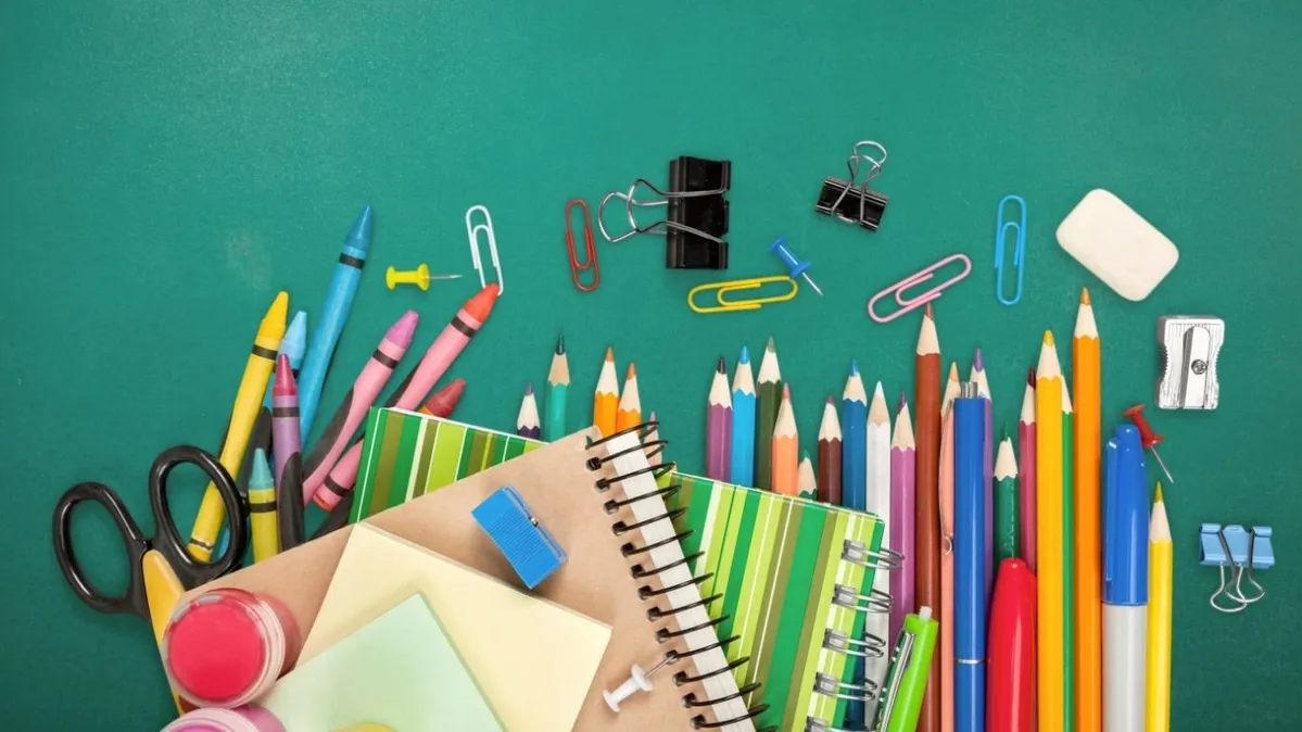 Imagem ilustrativa da notícia Procon orienta sobre itens proibidos na lista de material escolar