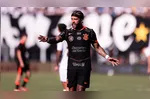 Memphis Depay é destaque no mercado. Cruzeiro, Fluminense e Vasco querem o atacante holandês.