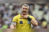 A decisão de Daronco pela expulsão de Marllon depois de revisão do VAR foi alvo de críticas pelo Clube do Remo.