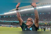 O Paysandu enfrenta objeções ao Plano de Recuperação Judicial. por parte do ex-treinador Hélio dos Anjos