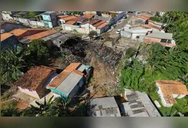 Três ocorrências foram registradas em poucos dias no município; Corpo de Bombeiros atuou para conter as chamas e causas serão apuradas.