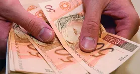 Descubra quando deve ser pago o salário no quinto dia útil de agosto. Entenda os direitos dos trabalhadores e as penalidades para atrasos.