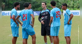 O Campeonato Brasileiro está paralisado devido a Copa do Brasil.