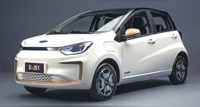 Jac E-JS1
