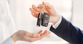 Queda no ritmo de valorização dos carros usados preocupa empresas que dependem da revenda dos veículos.