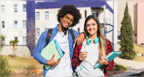Estudantes pré-selecionados no Prouni devem apresentar a documentação exigida até esta sexta-feira (14).