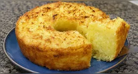 Muito comum nas festas juninas, a macaxeira, proveniente da mandioca, é bastante comum na culinária das regiões norte e nordeste do Brasil.