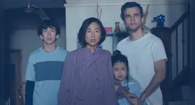 "A última casa" com Wagner Moura e Greta Lee já está disponível na Netflix.