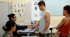 O eleitorado jovem brasileiro encolheu 22% entre 2010 e 2026, enquanto o Pará aparece entre os estados com maior proporção de eleitores de até 24 anos, com 16%.