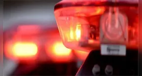Policiais militares isolam trecho da rodovia PA-287 onde o corpo do trabalhador rural e a motocicleta foram localizados.