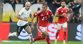 Corinthians vence Internacional por 2 a 1, mas é eliminado na Copa do Brasil.