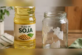 Óleo de cozinha ajuda a tirar o resto de adesivo dos potes de vidro
