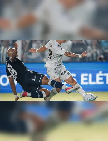 Zé Wellison, do Remo, foi um dos melhores jogadores em campo, recebendo a maior nota no SofaScore.