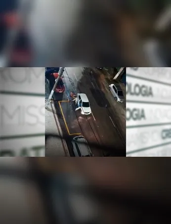 Vídeos gravados da varanda de um prédio próximo e divulgados nas redes sociais mostram a vítima bastante abalada.