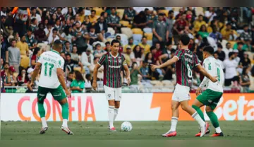 Imagem ilustrativa da imagem Fluminense vence Palmeiras de virada e encerra jejum no Brasileirão