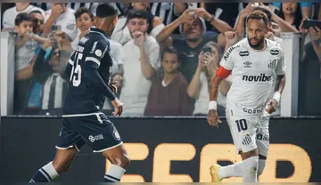 Imagem ilustrativa da imagem Neymar enfrenta o Remo? Cuca abre o jogo sobre viagem a Belém