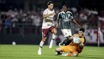 Imagem ilustrativa da imagem São Paulo empata com Coritiba no Morumbis lotado e segue crise