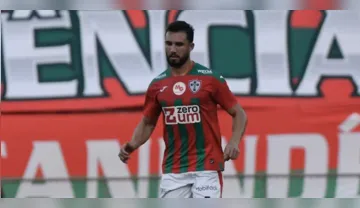 Imagem ilustrativa da imagem Paysandu negocia empréstimo de zagueiro da Portuguesa para a Série C