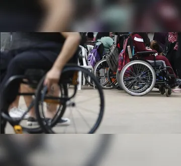 Imagem ilustrativa da imagem Idade para ser considerado idoso pode cair de 60 para 50 anos
