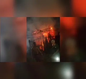 Imagem ilustrativa da imagem Incêndio destrói casa e deixa adolescente morto em Belém