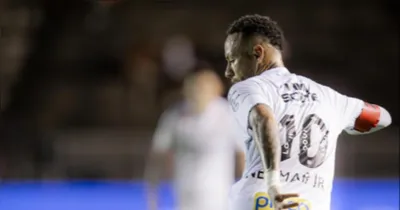 Neymar participa de leilão em São Paulo antes de viajar para Belém para o jogo entre Santos e Remo