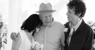 Bruce Willis apareceu ao lado da filha Tallulah e do genro Justin Acee durante o casamento, realizado em Idaho.