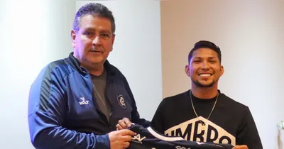 Rony está em casa, porém defendendo um novo clube
