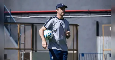 Léo Condé critica o calendário do Remo após empate com o Atlético-MG.