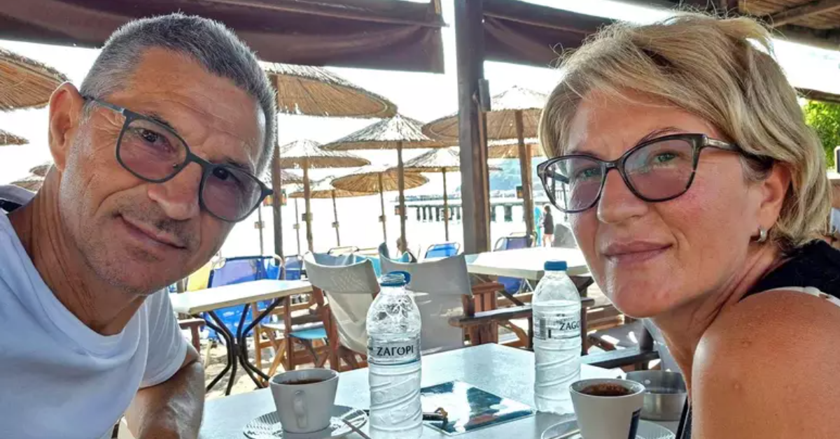 Casal sérvio viveu momentos de pânico durante o voo entre Grécia e Alemanha: Ljubisa Karović ficou parcialmente para fora da aeronave após uma janela ser arrancada, enquanto a esposa, Svetlana Grković Maksimović, segurou suas pernas para impedir que ele fosse sugado.