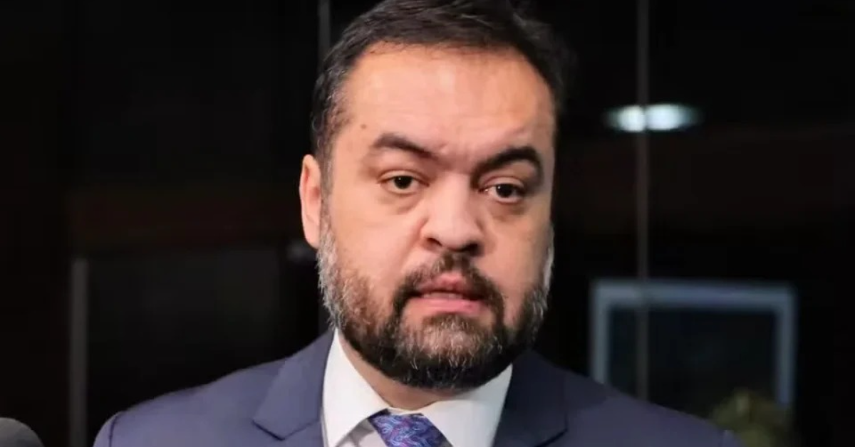 O ex-governador do Rio de Janeiro Cláudio Castro é alvo de buscas da Polícia Federal nesta sexta-feira (14/08), durante a segunda fase da Operação Sem Refino.