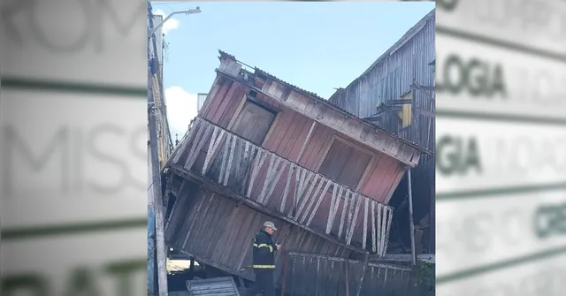 Imagem ilustrativa da notícia Casa de madeira desaba parcialmente em Belém; Defesa Civil interdita via