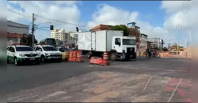 Imagem ilustrativa da notícia Avenida João Paulo II tem desvio a partir de hoje (11/08); veja como fica