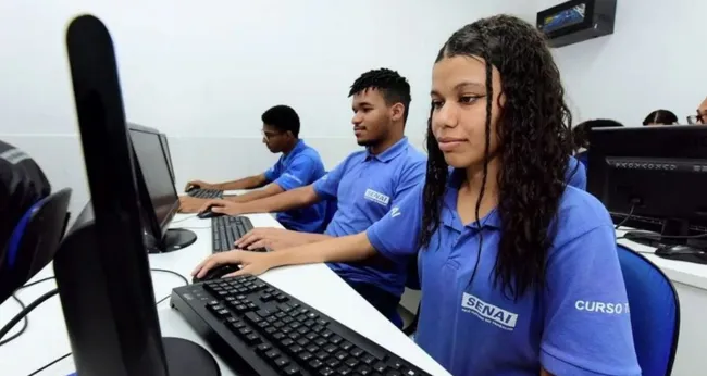 Imagem ilustrativa da imagem Senai abre 11 mil vagas em cursos gratuitos com bolsas de até R$ 1.158
