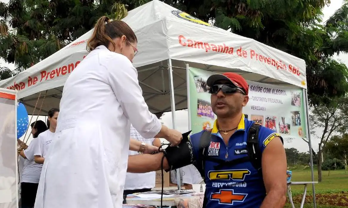 A busca por voluntários para os testes da polipílula começou no final de 2025.