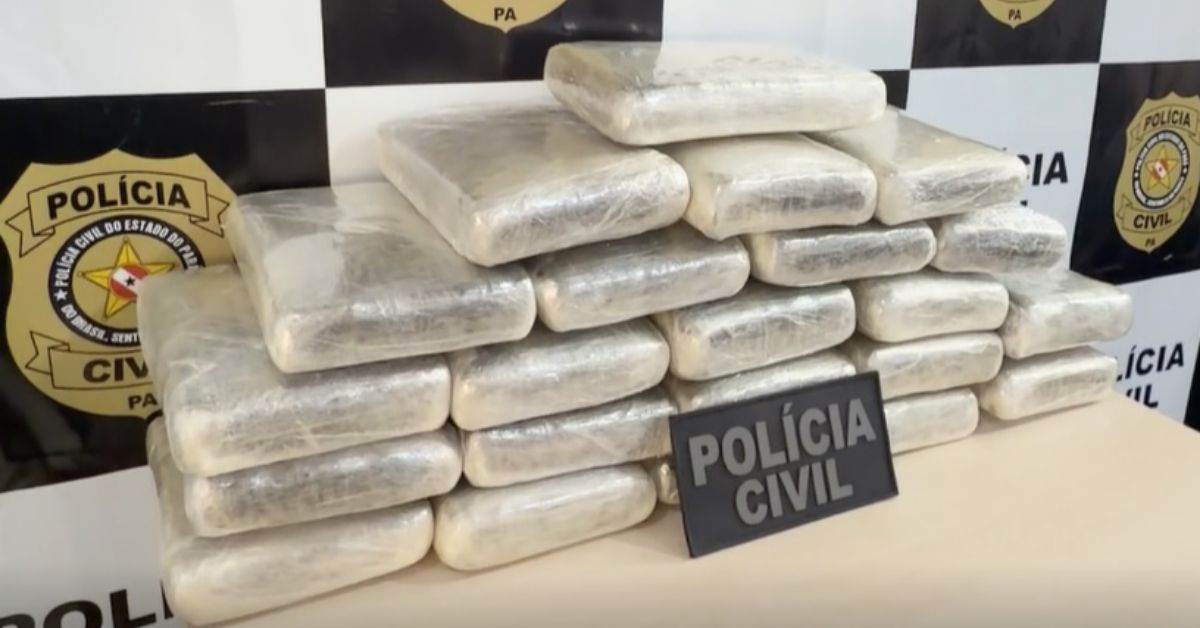 Foram cerca de 22 quilos de maconha apreendida pelos policiais