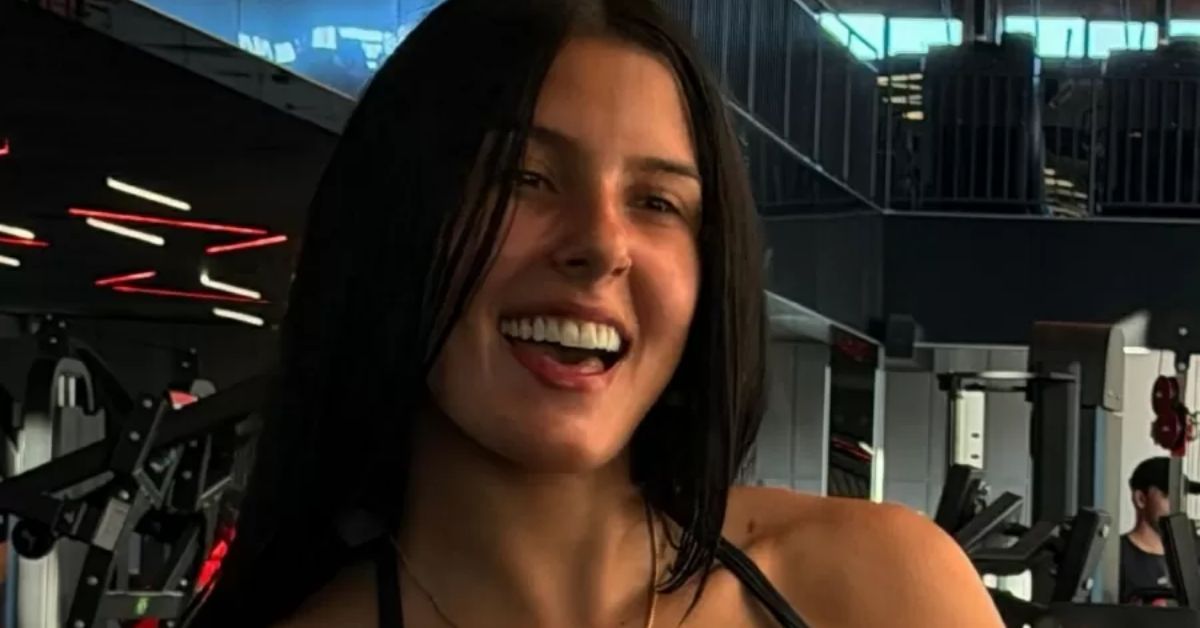 A reação da cantora ao ex-namorado rolou durante uma apresentação