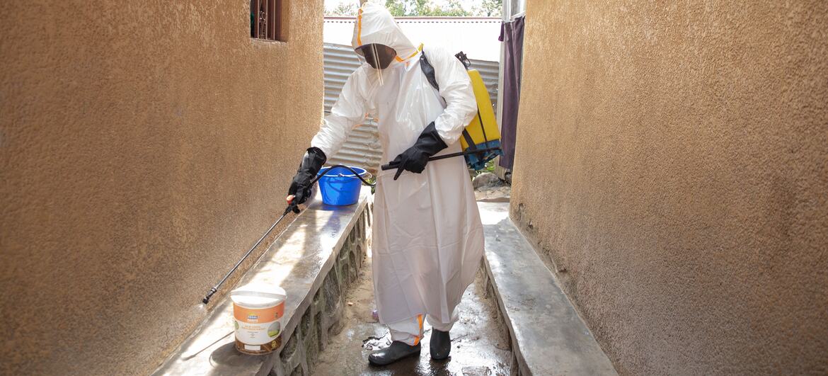 Os números aproximam o atual surto da epidemia registrada entre 2018 e 2020, considerada a mais letal da história do país.