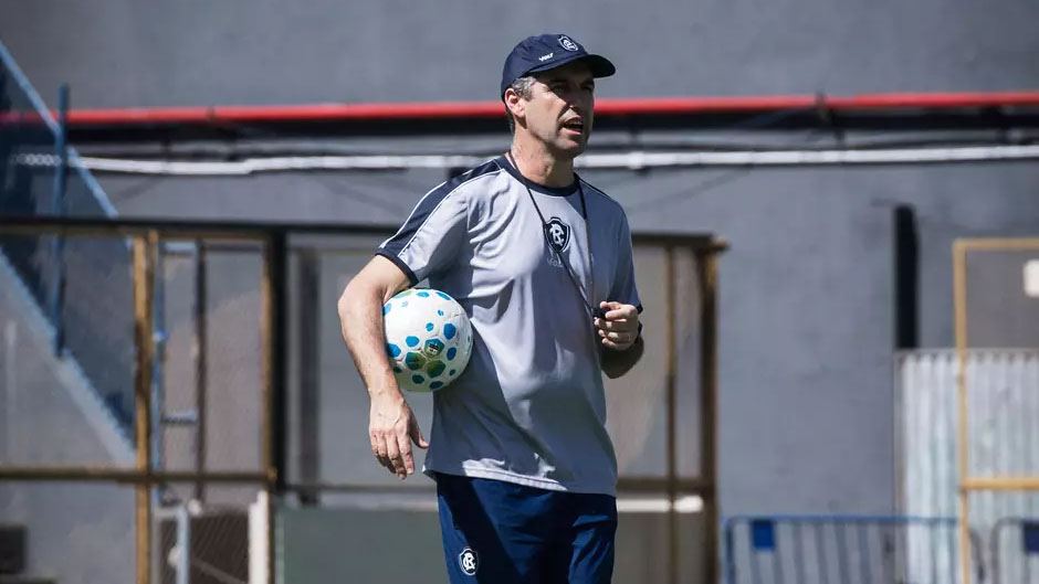 Léo Condé critica o calendário do Remo após empate com o Atlético-MG.