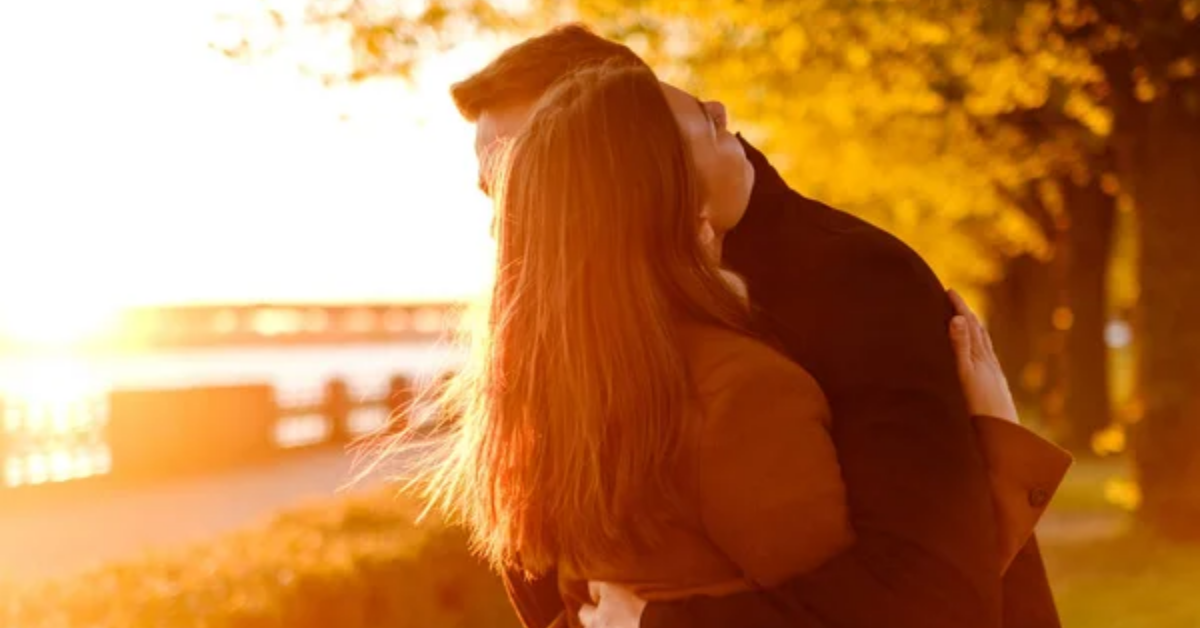 O horóscopo de sábado (29/08) indica um dia de descanso, romance, autocuidado e momentos especiais para os 12 signos do zodíaco.