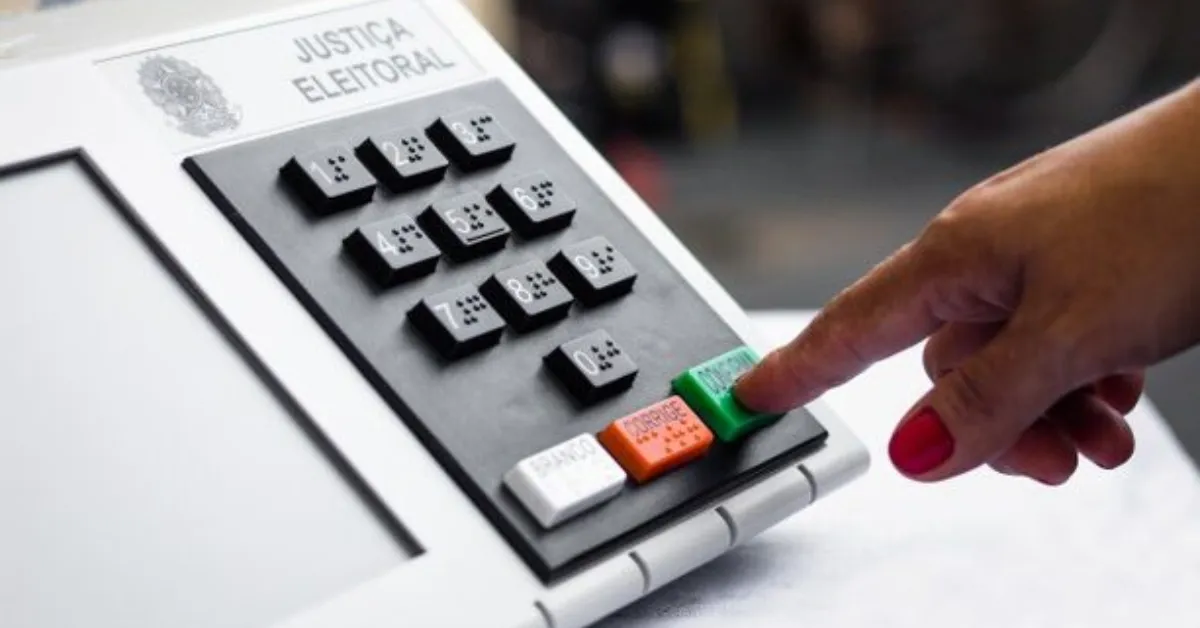 As eleições no Brasil passaram por diferentes sistemas ao longo da história, desde as primeiras votações realizadas no período colonial até o atual modelo democrático.