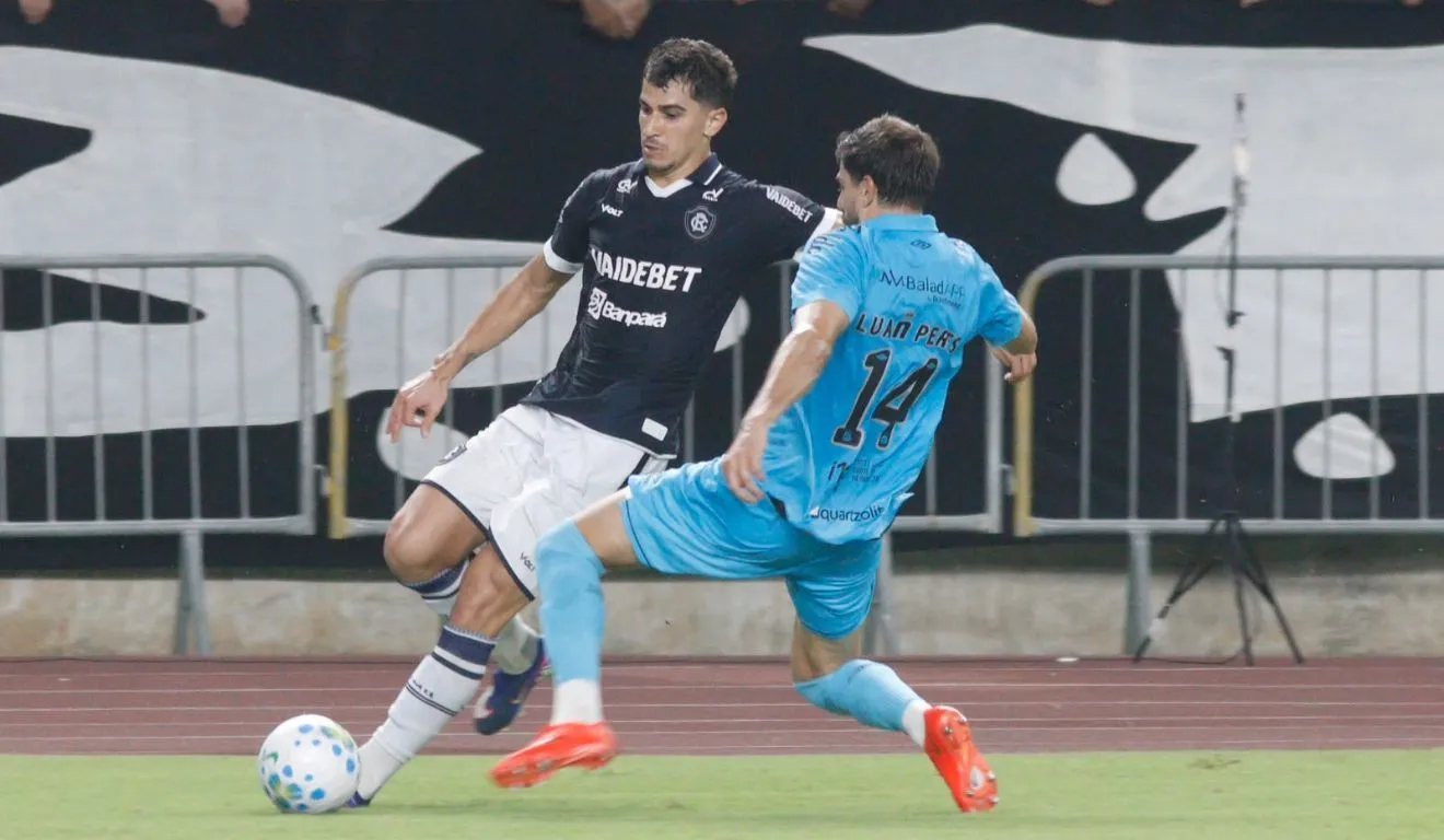 Imagem ilustrativa da notícia: Remo perde para o Santos, afunda no Z-4 e chega a 10 jogos sem vencer