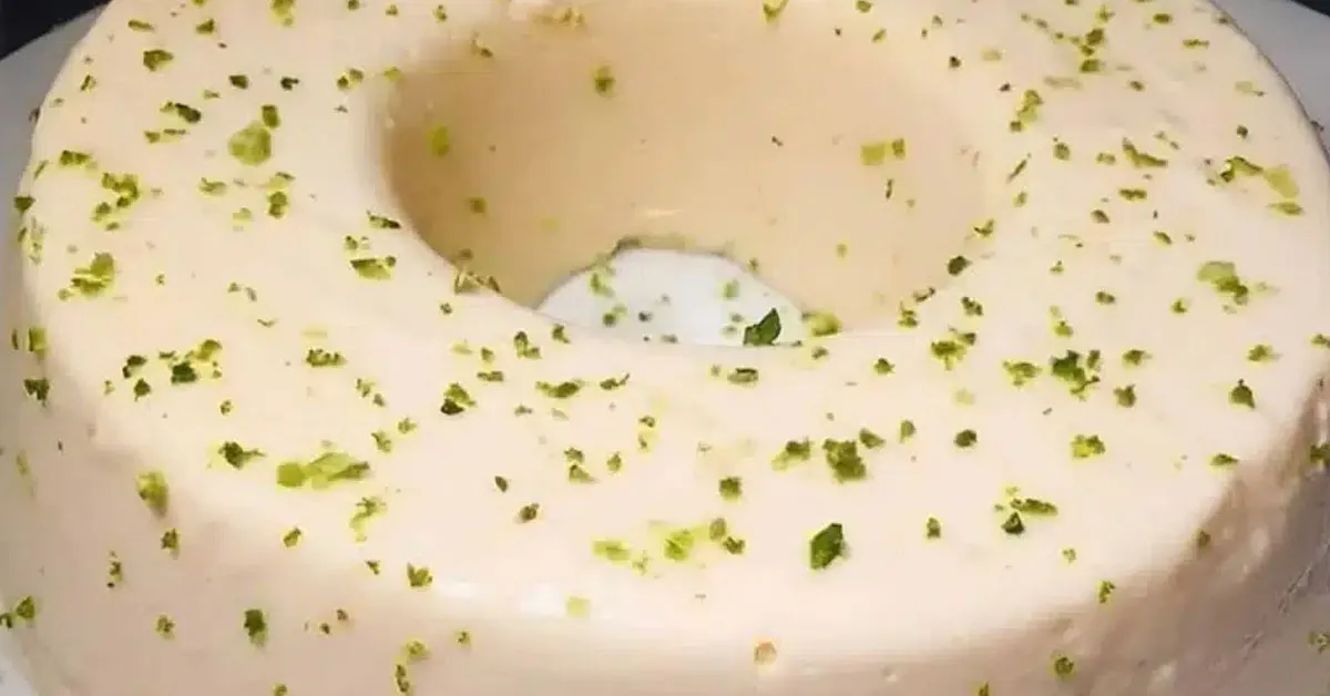 O doce é preparado no liquidificador e não precisa ir ao forno nem ao fogão