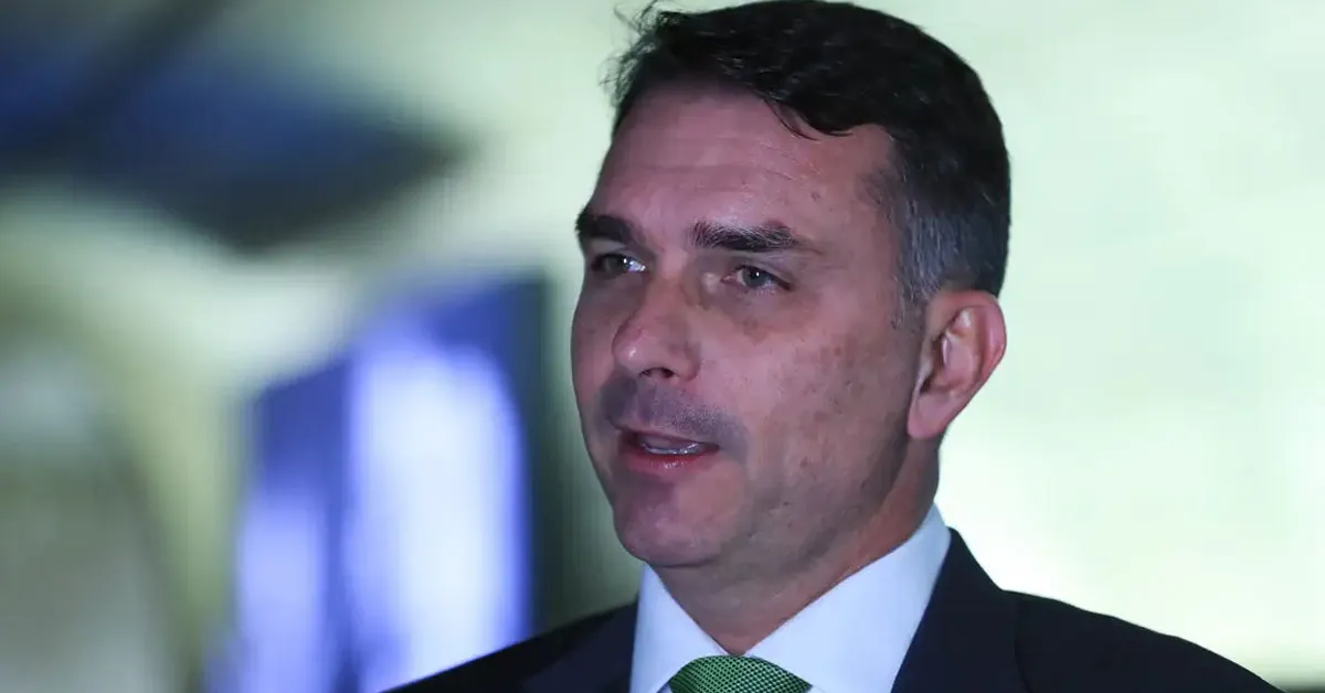 No documento, Flávio diz, sem provas, ter sido vítima de fraude eleitoral