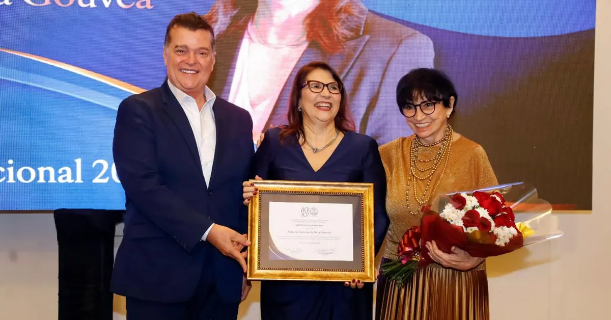 Homenagear a educadora é uma honra e um privilégio