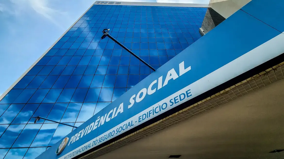 A regra vale para mulheres seguradas do Instituto Nacional do Seguro Social (INSS)